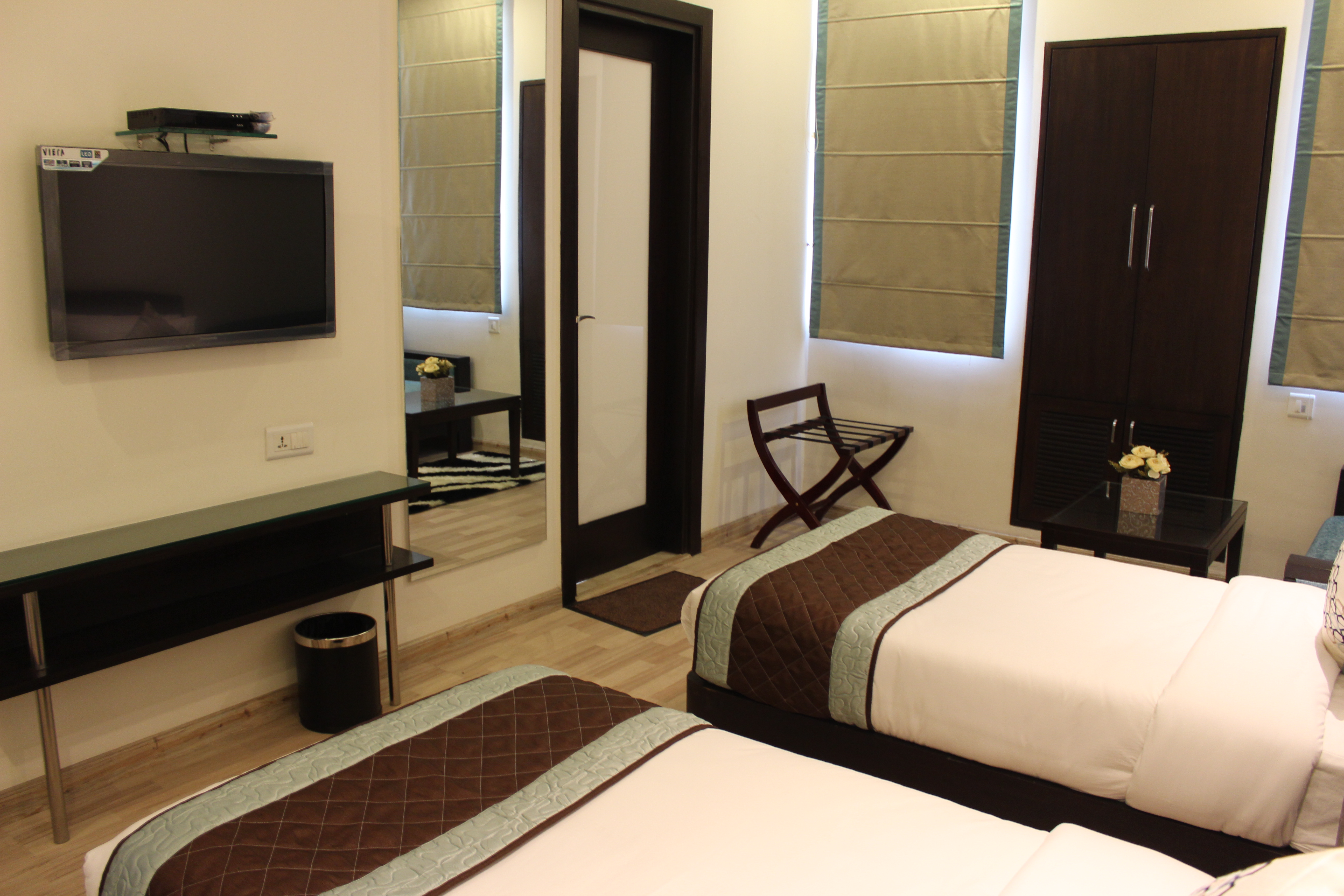 hotel amrapali grand