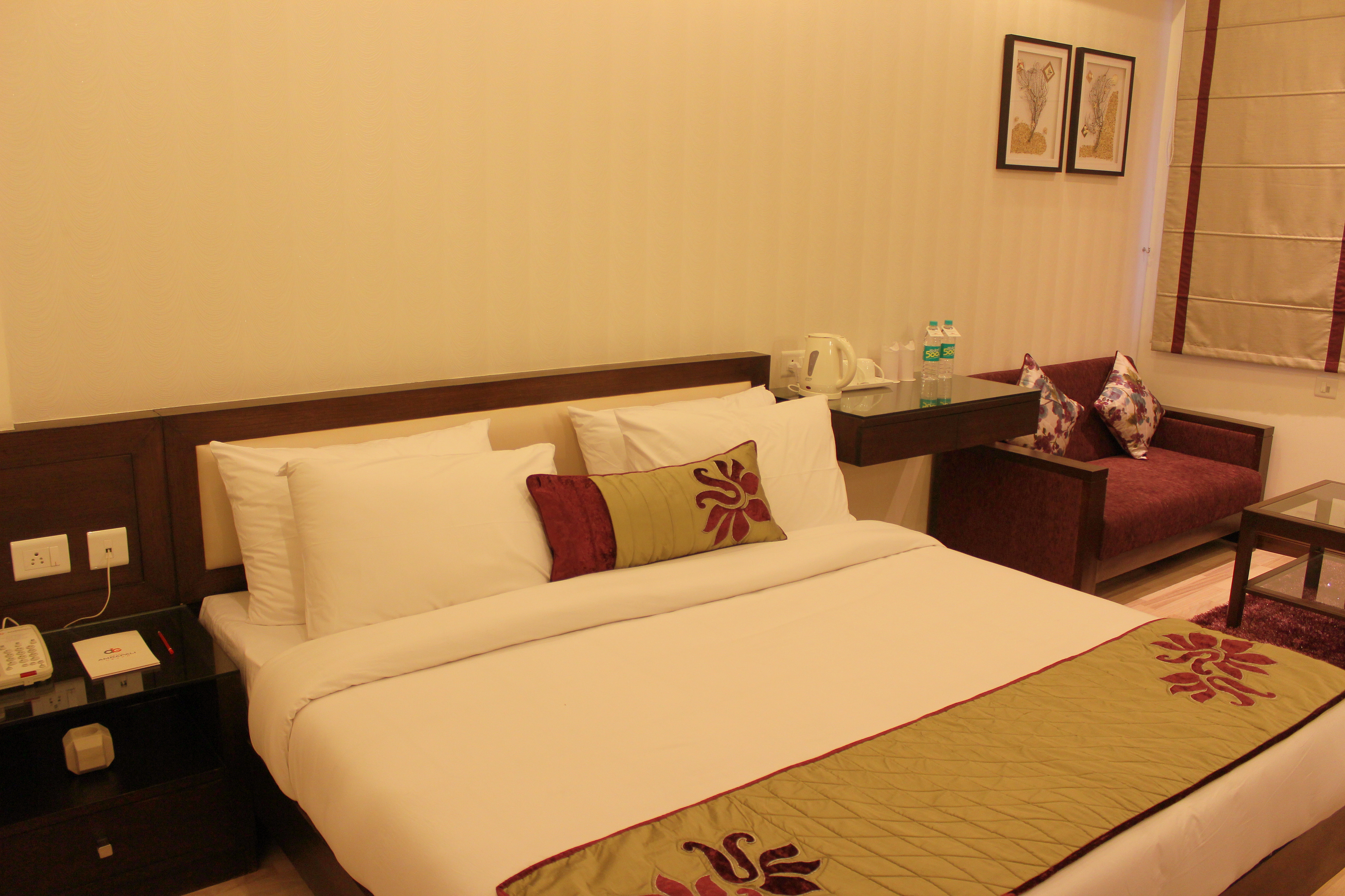 hotel amrapali grand