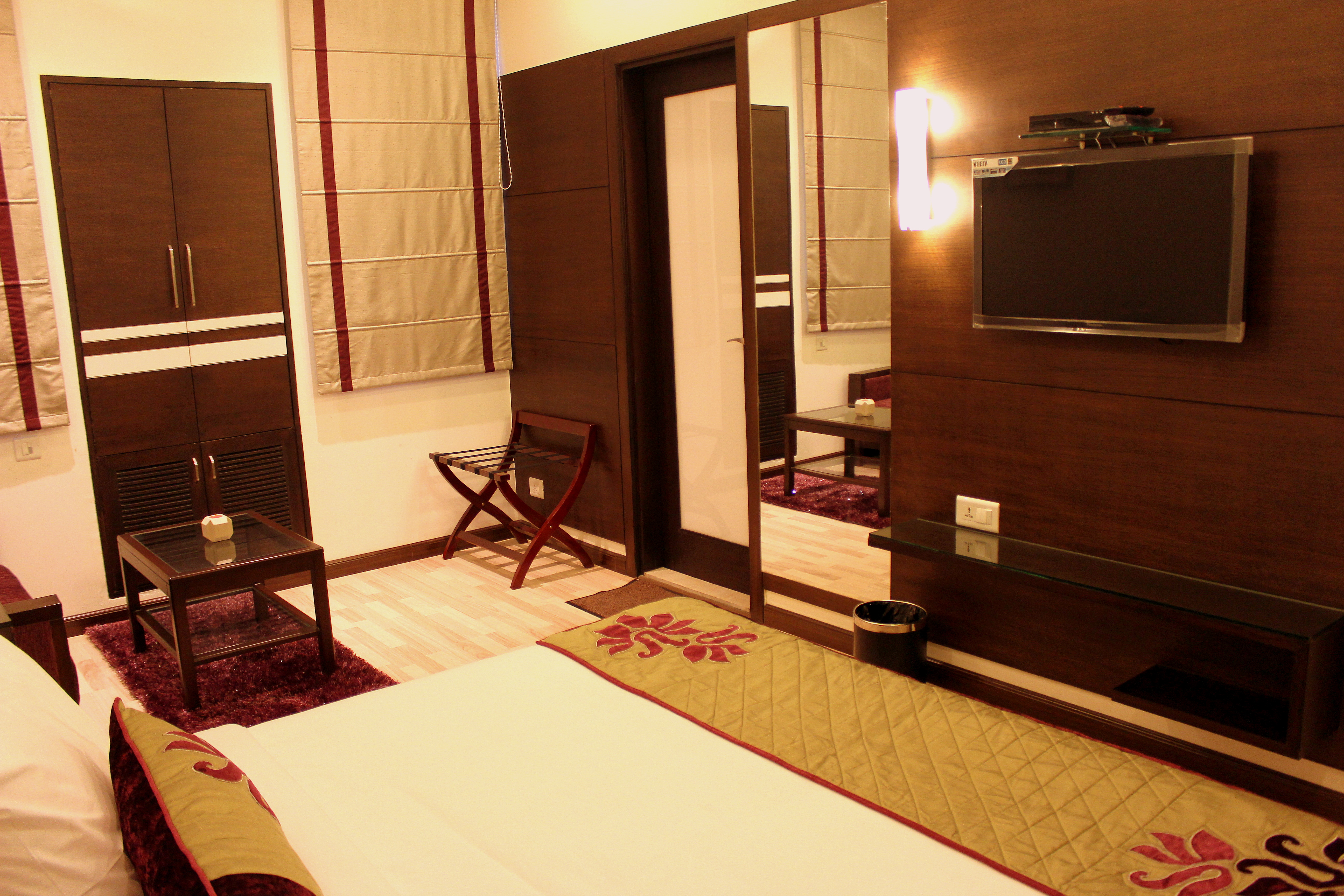 hotel amrapali grand