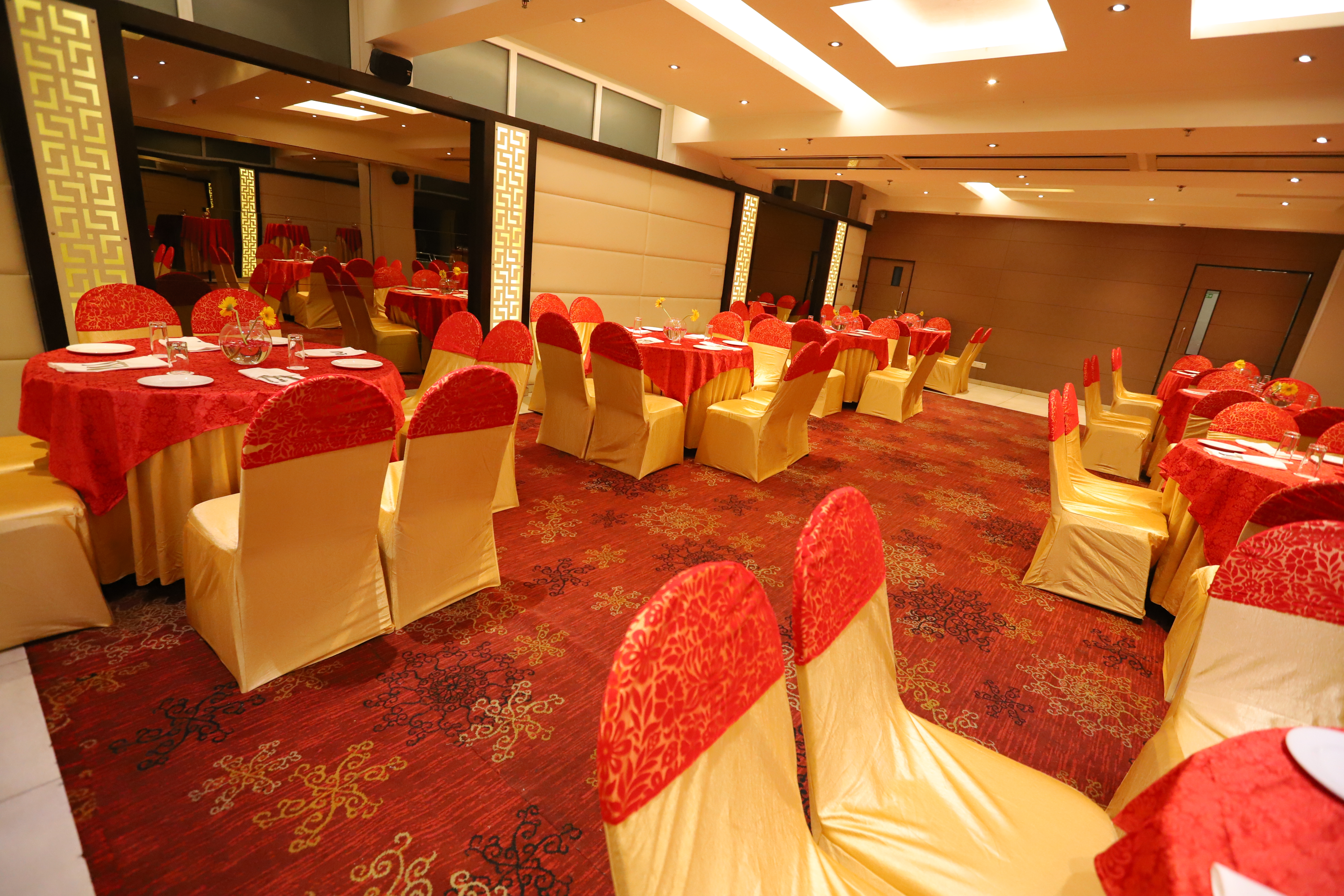 hotel amrapali grand