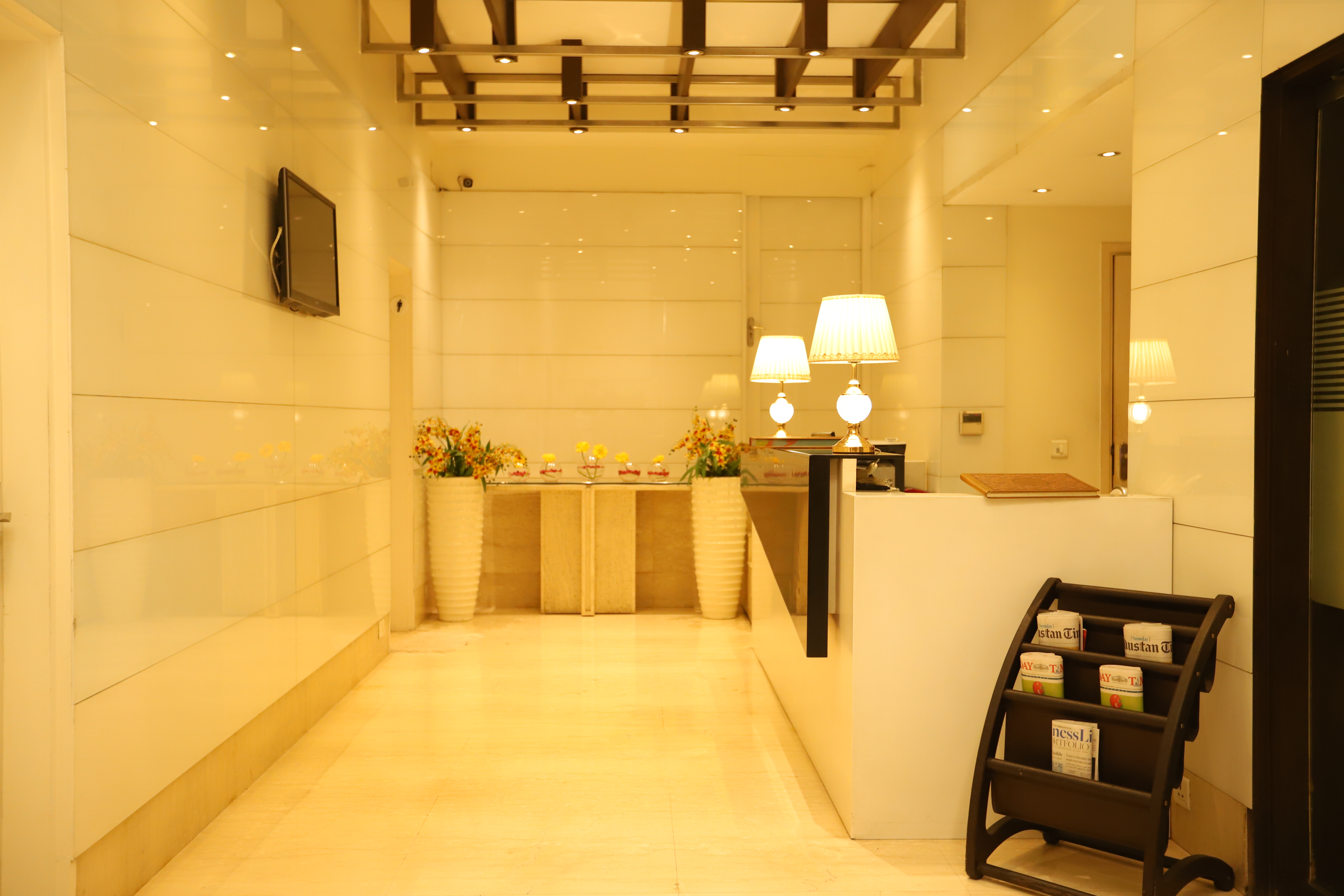 Hotel Amrapali Grand,Rajendra Place,4 star