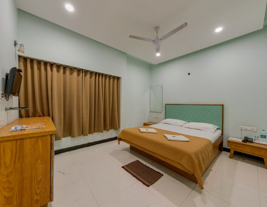 Hotel Adarsh Deluxe, Kolhapur, Kolhapur ,2 star