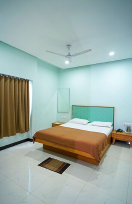 Hotel Adarsh Deluxe, Kolhapur, Kolhapur ,2 star