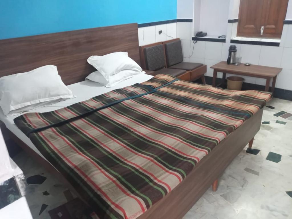 New Royal Hotel,Delhi>>Chandni Chowk,2 star
