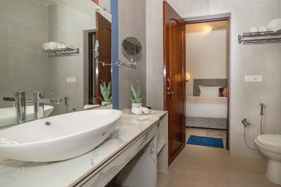 sashas holiday village