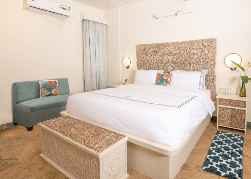 sashas holiday village