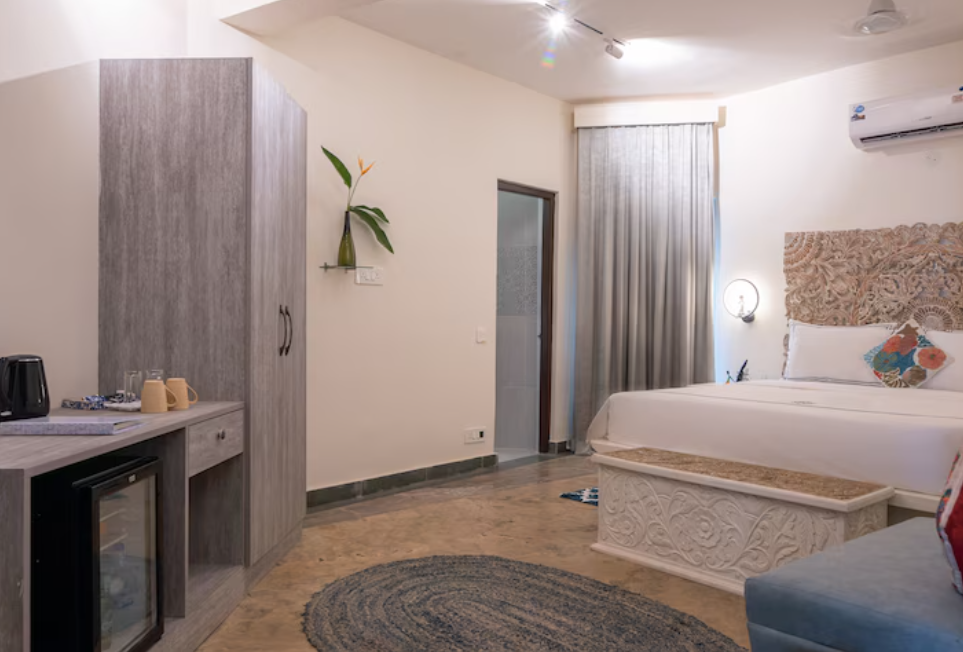 sashas holiday village