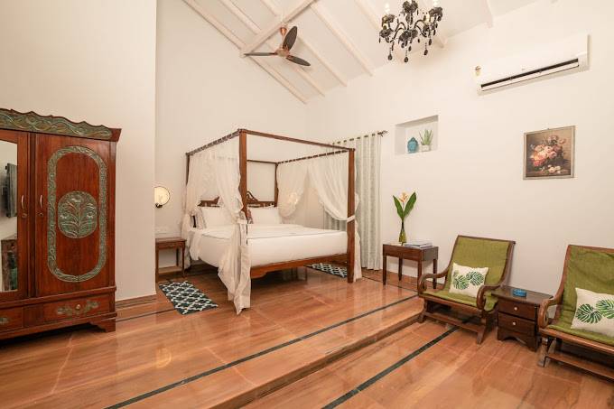 sashas holiday village