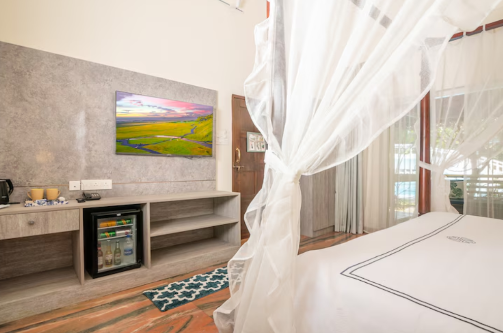 sashas holiday village