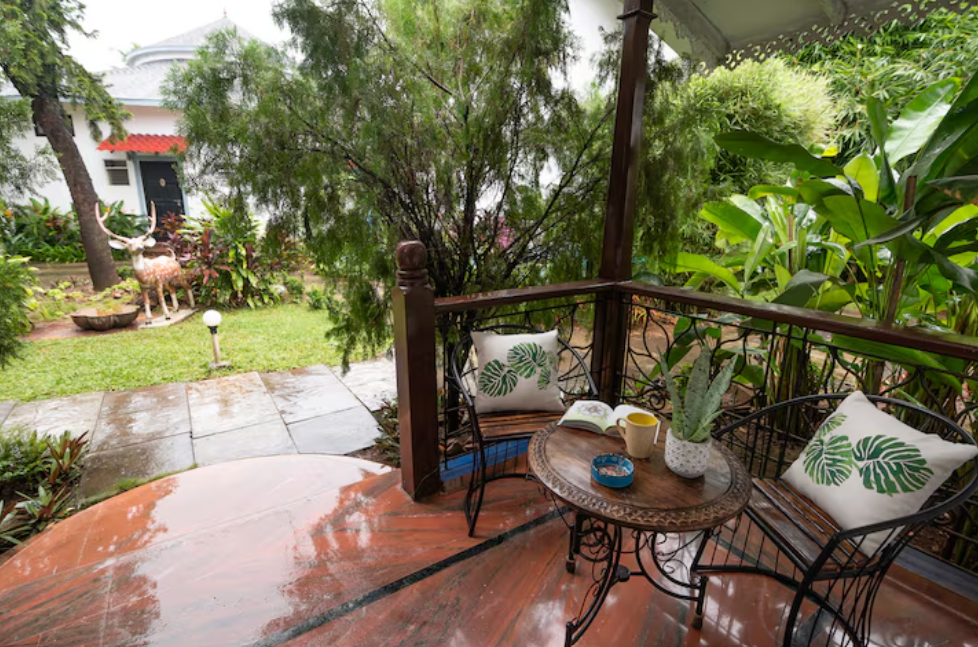 sashas holiday village