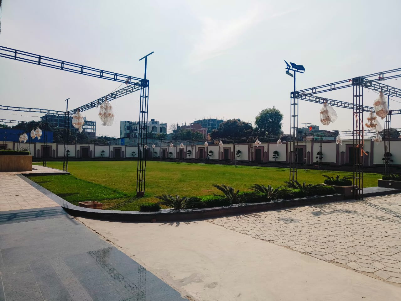 Four Leaf Hotel - Akosha,Near Kashi Vishwanath Temple,3 star