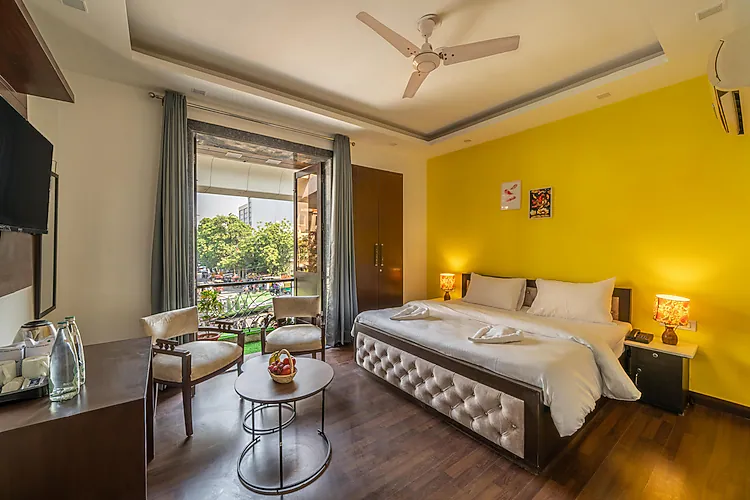 lime boutique bed and breakfast nehru place metro