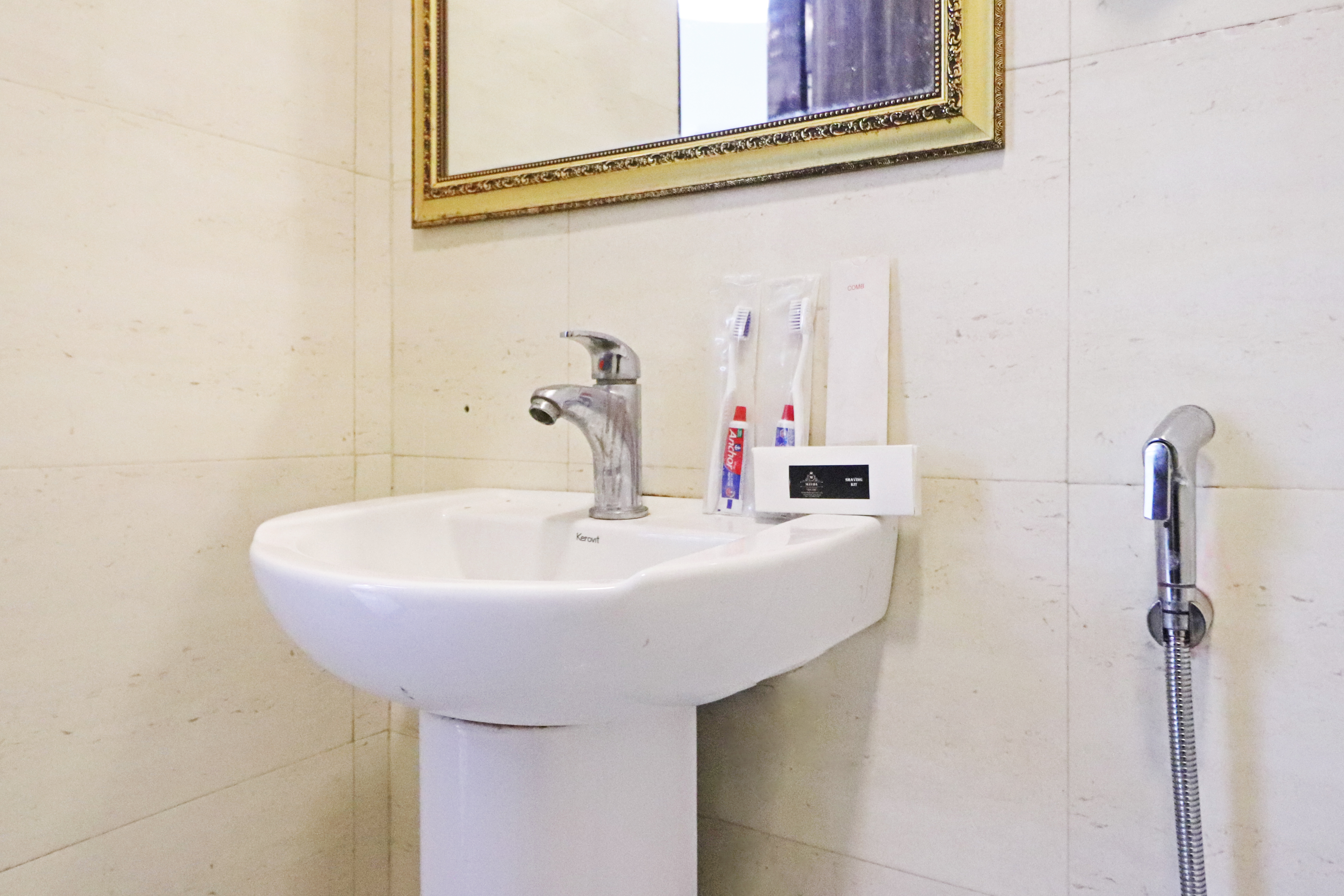 hotel mayda prime near delhi airport