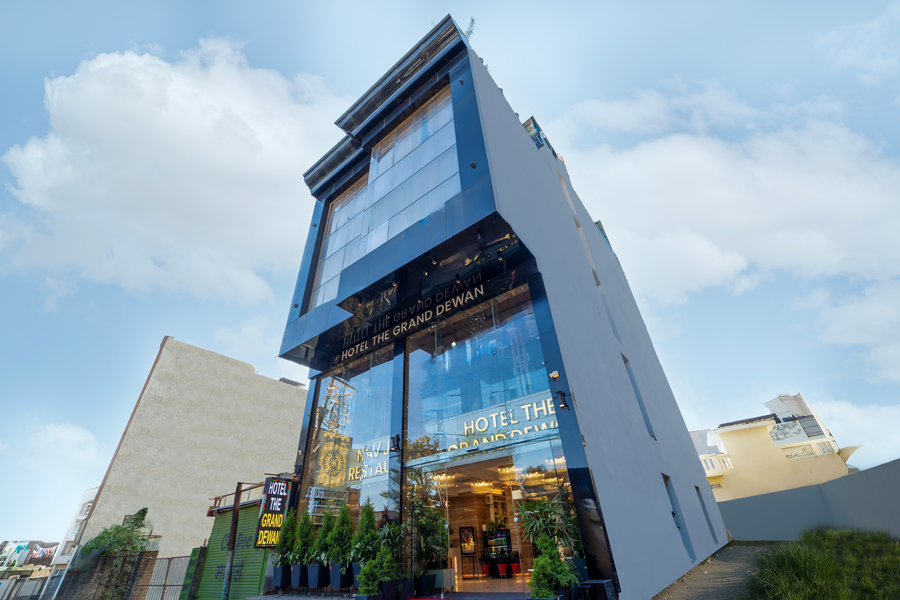 hotel the grand dewan