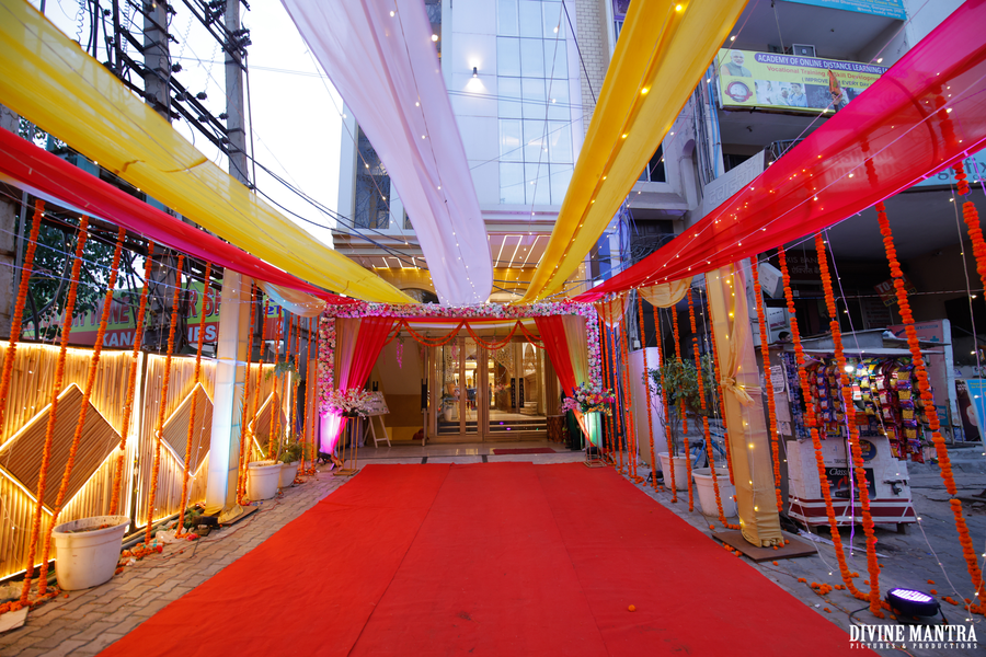 Masaga By Qcent,Laxman Vihar,3 star