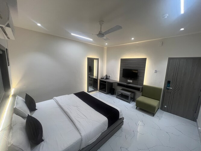 hotel ankur