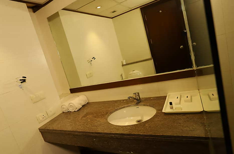 hotel arch plaza near yashobhoomi dwarka