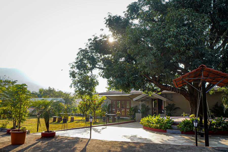 Vanah Villa And Resort,Javan Tungi Rd,2 star