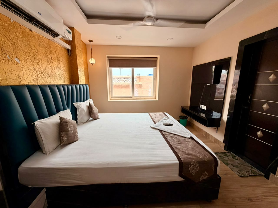 the santosh inn
