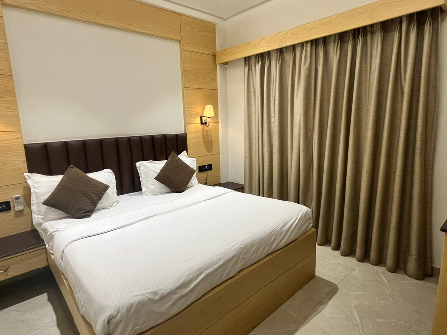 hotel sar kamla dham