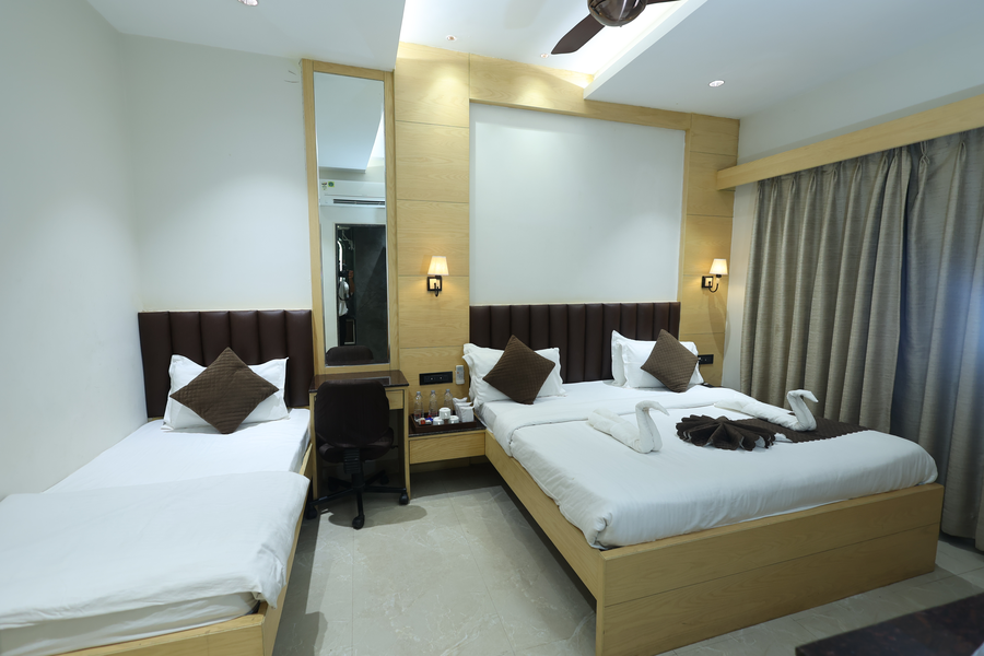 hotel sar kamla dham