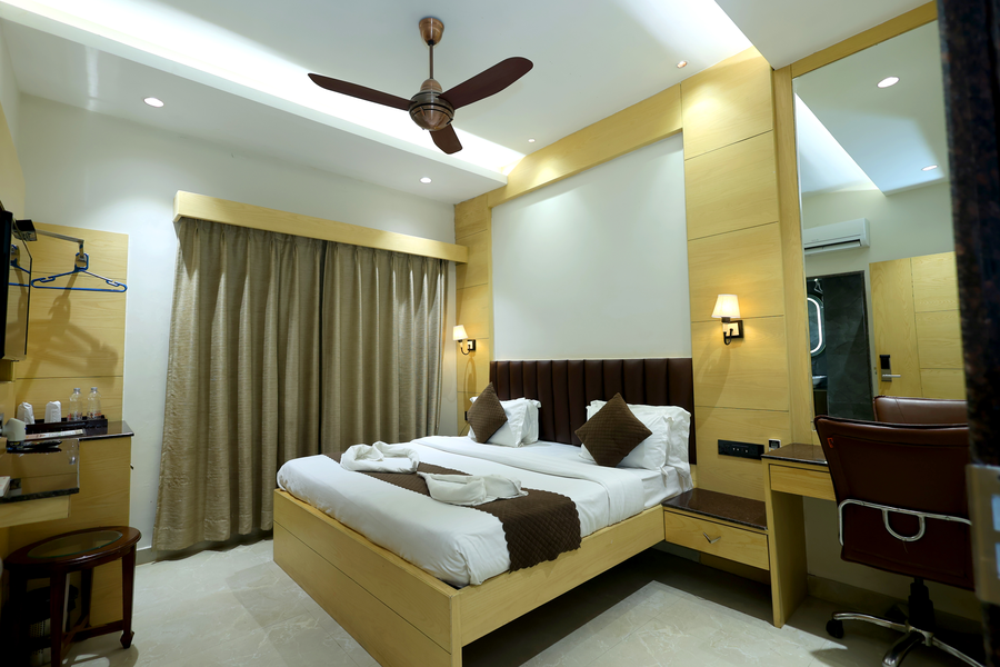 hotel sar kamla dham