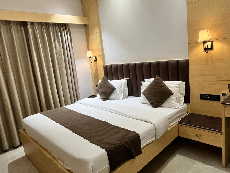 hotel sar kamla dham
