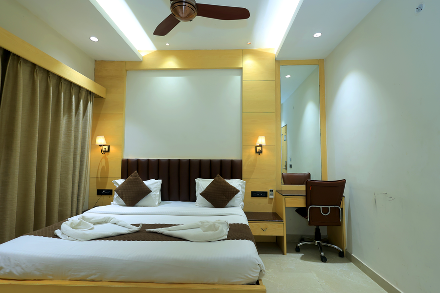 hotel sar kamla dham