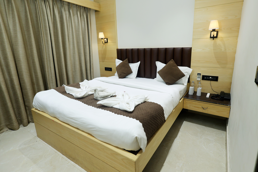 hotel sar kamla dham