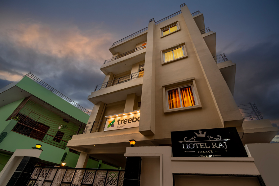 Treebo Raj Palace,Maheshpur,3 star