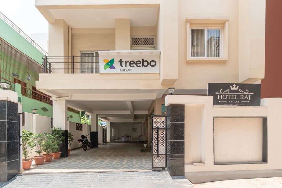 Treebo Raj Palace,Maheshpur,3 star