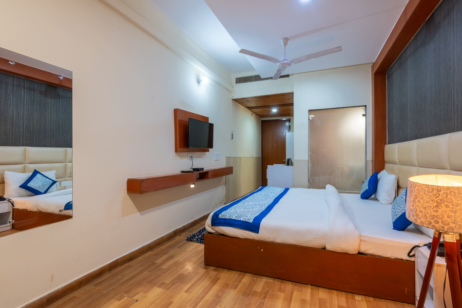 oyster pearl near medanta hospital sec 39 gurgaon