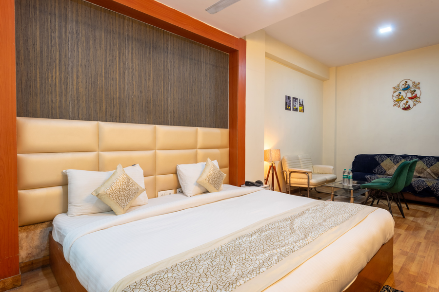 oyster pearl near medanta hospital sec 39 gurgaon