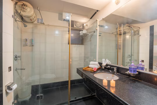 the lime stays gk metro n b saket select city