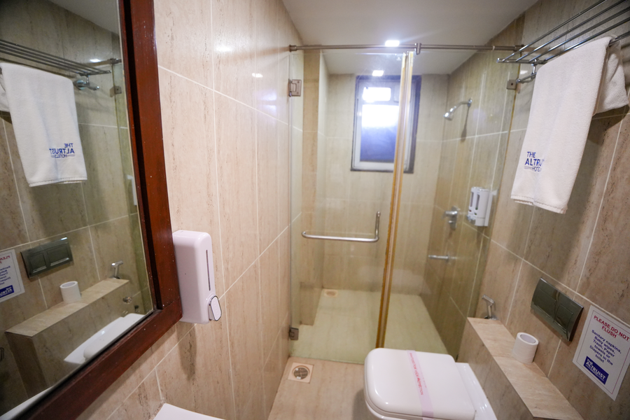 the altruist andheri hotel