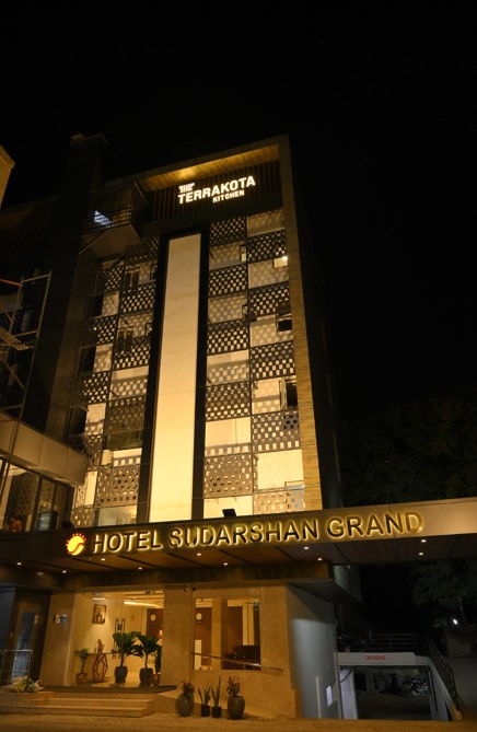 Hotel Sudarshan Grand