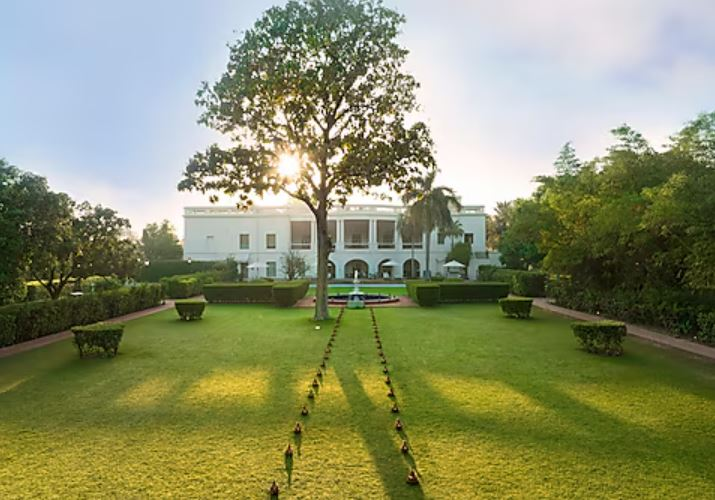 Taj Nadesar Palace,Chaukaghat,5 star