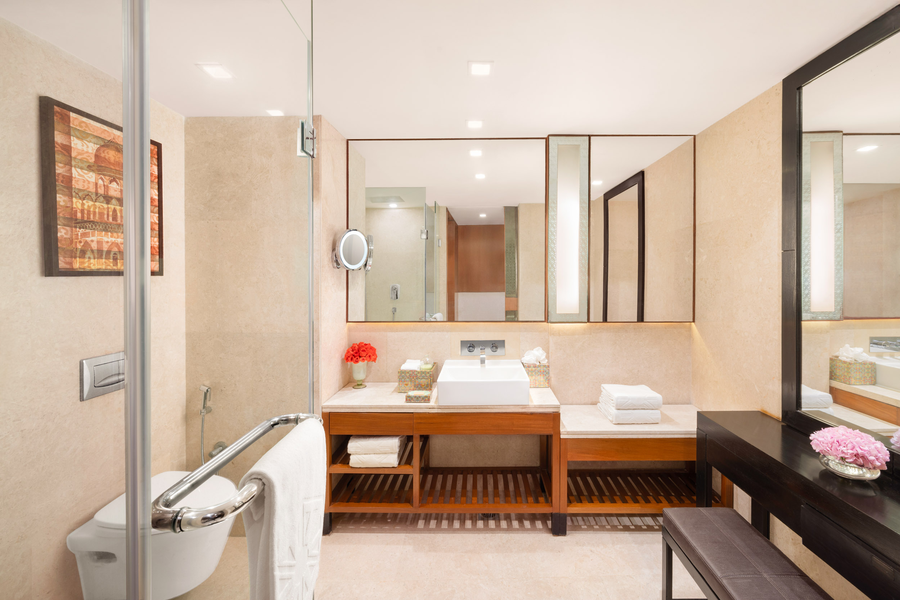 taj surajkund resort and spa delhi ncr