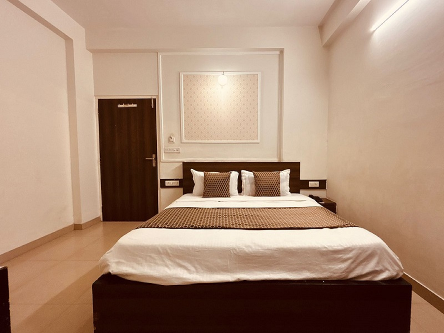 majestic heights hotel