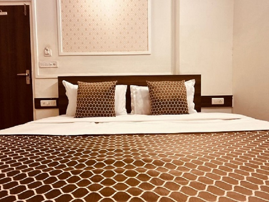 majestic heights hotel