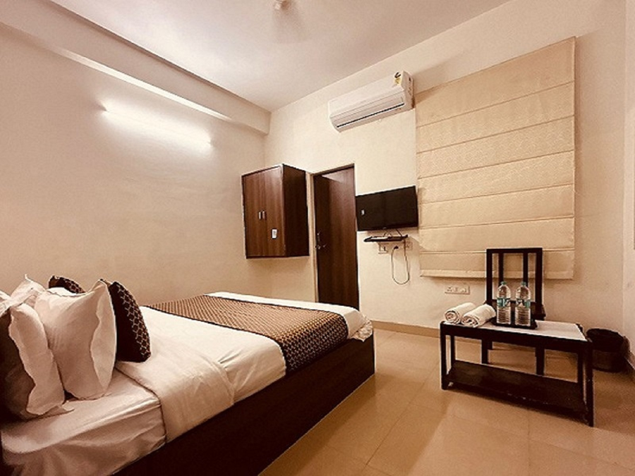 majestic heights hotel