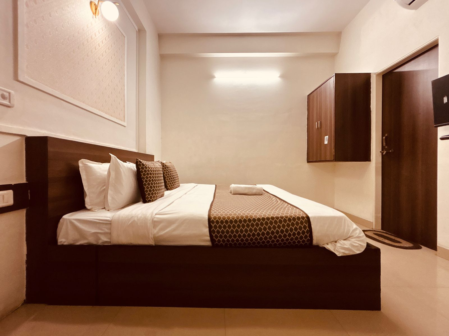 majestic heights hotel