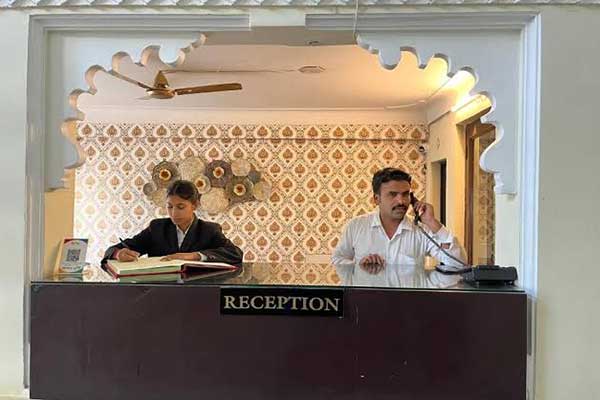 Hotel Moti Mahal Muroli,Pichola Lake,3 star