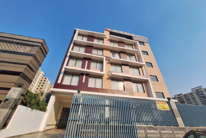 Hotel R R Galaxy,Sector 69, Gurgaon,3 star