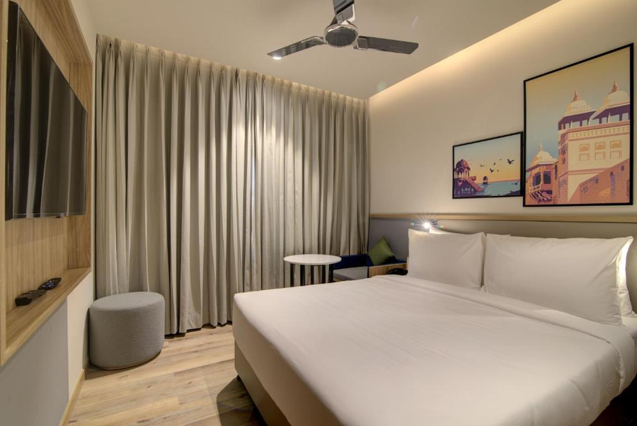 7 Apple Hotel Pratap Nagar,Tonk Road,4 star