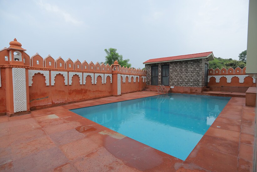 Raha Hotel,Bujra,3 star