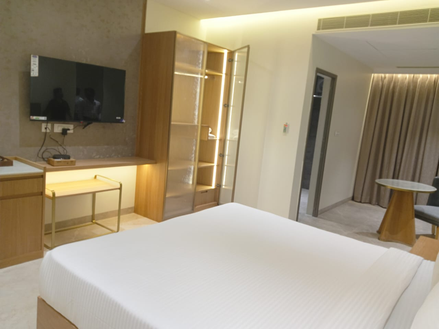 hotel sannidhi emerald