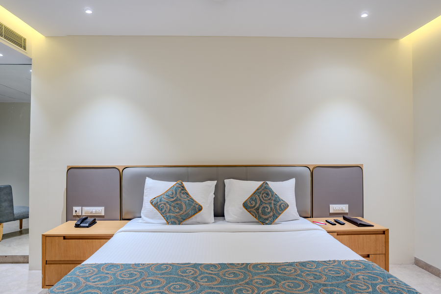 hotel sannidhi emerald