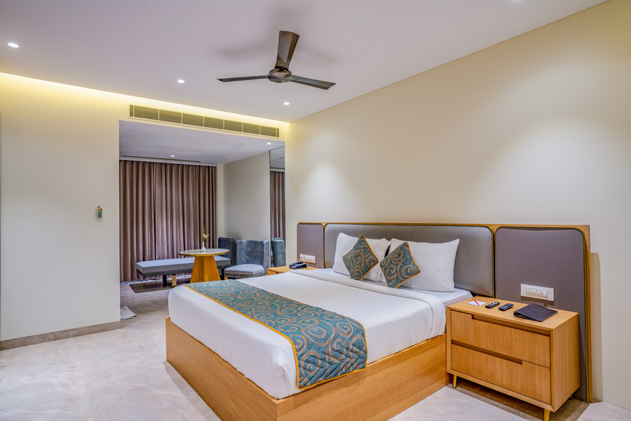 hotel sannidhi emerald