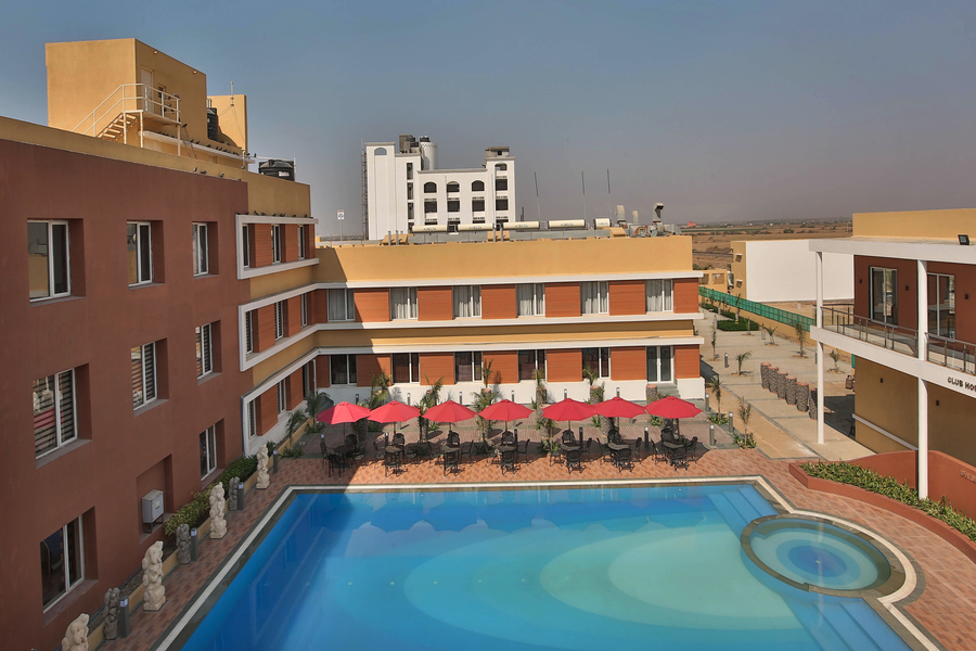 club mahindra dwarka